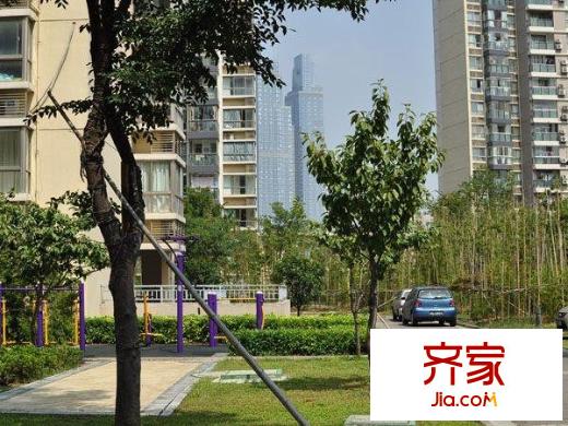 名馨花園外景圖新港