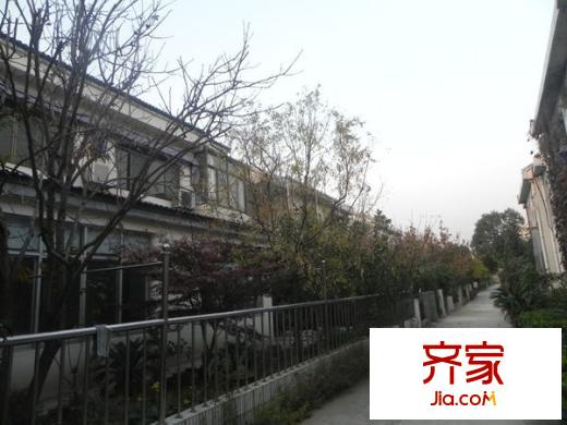 西郊花園外景圖 