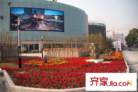 中惠晨曦馨苑三期配套圖項目附近繁花中心大門入口