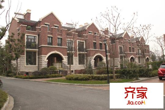海蘭堡實景圖聯(lián)排別墅7幢實景2012.2.27