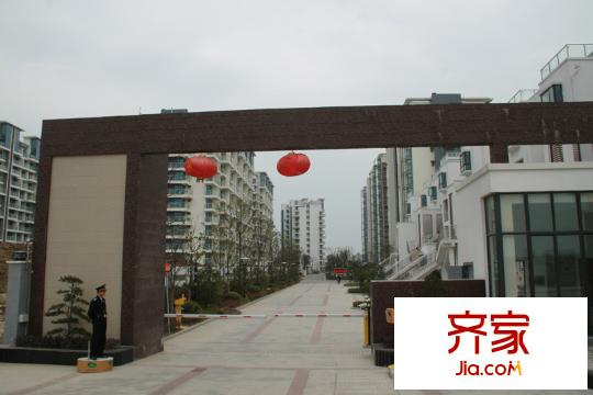 太湖純水岸別墅實(shí)景圖入口處實(shí)景2012.4.10