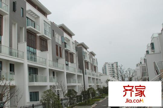 太湖純水岸別墅實(shí)景圖疊加別墅實(shí)景2012.4.10