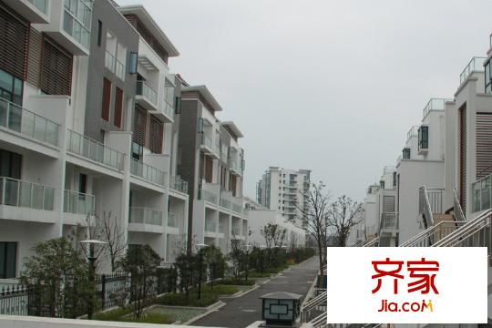 太湖純水岸別墅實(shí)景圖疊加別墅實(shí)景2012.4.10