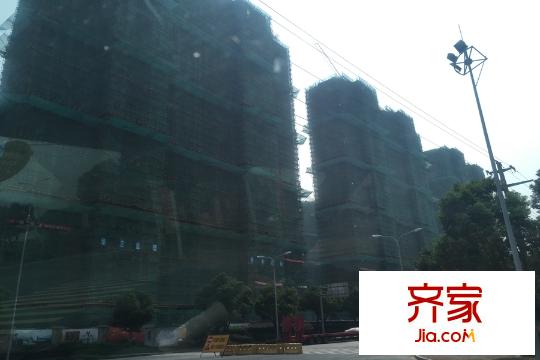 保利悅平方米項(xiàng)目實(shí)景2015.8.25