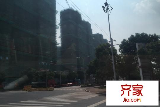 保利悅平方米項(xiàng)目實(shí)景2015.8.25