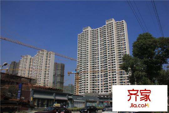 九方城紫竹路上的施工現(xiàn)場(chǎng)（2014-11-05）