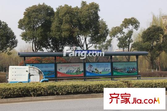優(yōu)公館配套圖項(xiàng)目西公交站臺