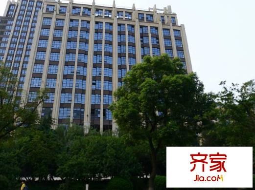 曼哈頓廣場(chǎng)公寓