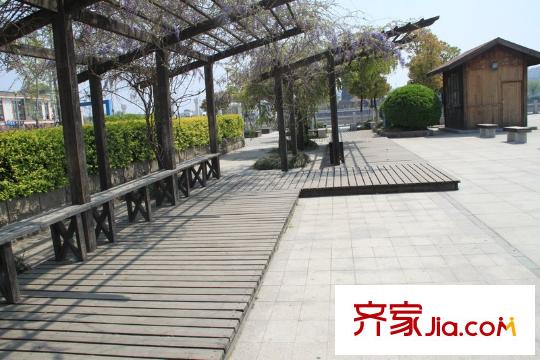 弘景灣配套圖項(xiàng)目對面通江路金浦公園