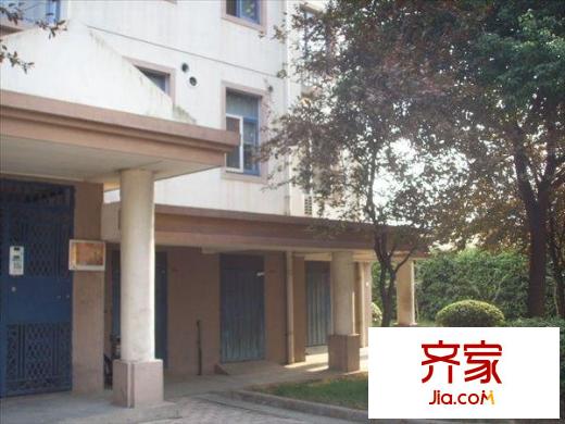 金湖閣外景圖