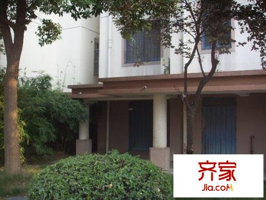 金湖閣外景圖