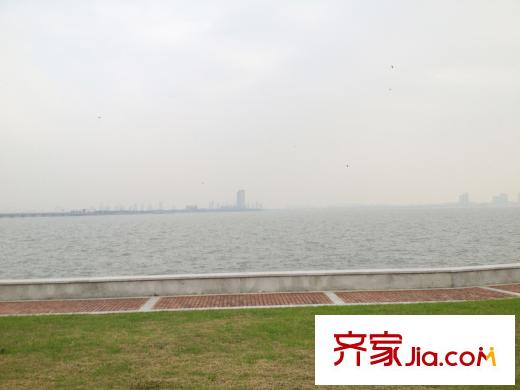 恒熙湖庭配套圖項(xiàng)目東側(cè)100米獨(dú)墅湖