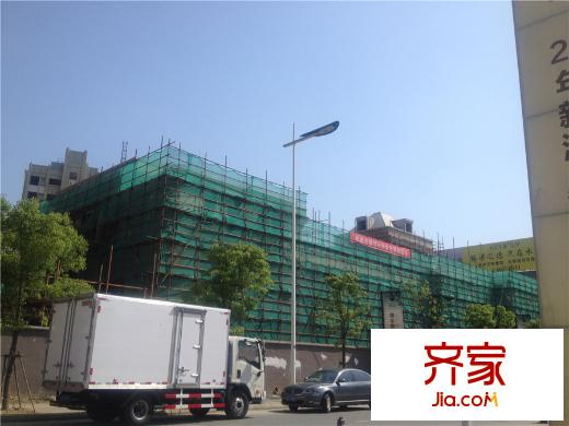 高新地產(chǎn)天之運(yùn)二期在建實(shí)景2015.6.5