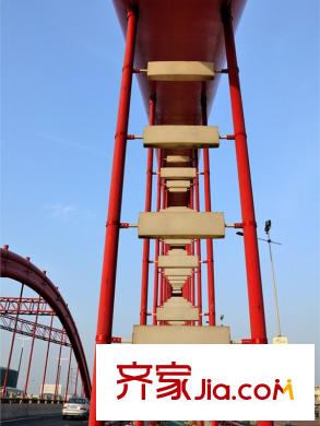 高新地產(chǎn)天之運(yùn)向東10米寒山大橋