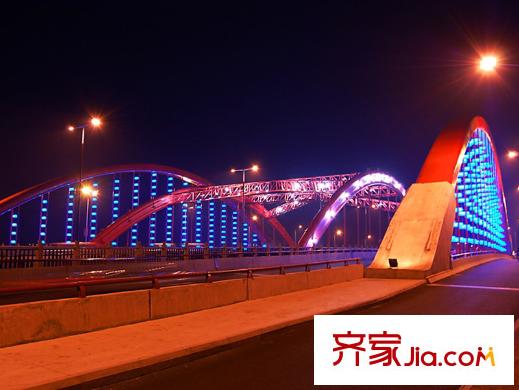 高新地產(chǎn)天之運(yùn)向東10米寒山大橋
