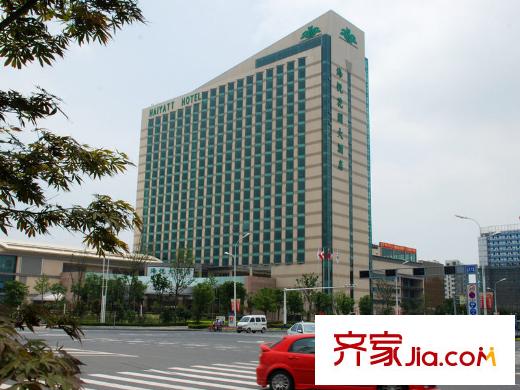 奧林運河灣配套圖小區(qū)北邊1000米左右海悅花園大酒店