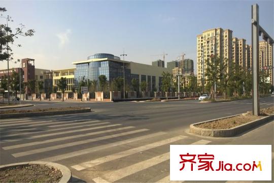 偉業(yè)迎春世家配套圖向南100米迎春小學(xué)