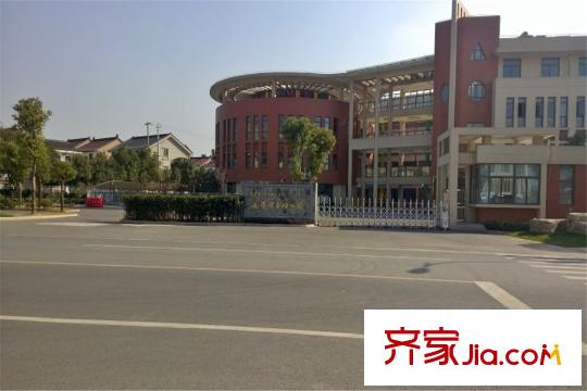 偉業(yè)迎春世家配套圖向南100米迎春小學(xué)