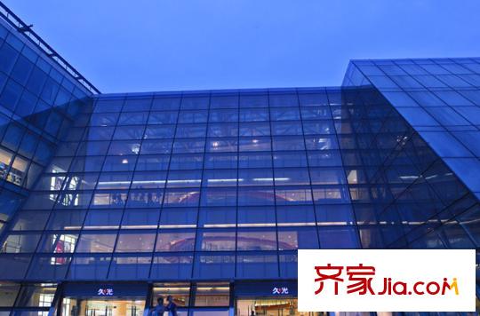 圓融星座向東80米左右久光百貨