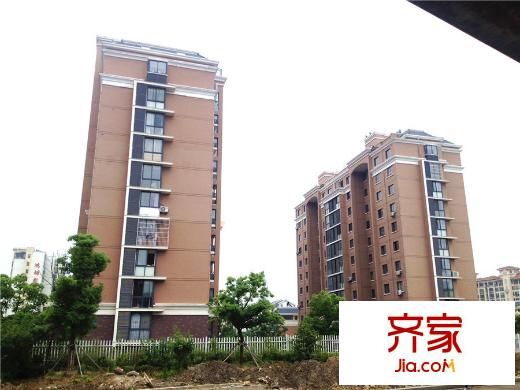 鴻運(yùn)家園現(xiàn)房實(shí)景2015.5.29