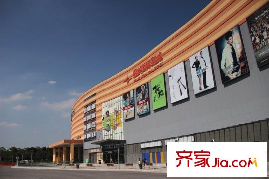 湖濱四季往東850米鄰瑞廣場
