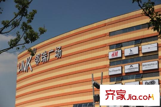 湖濱四季往東850米鄰瑞廣場