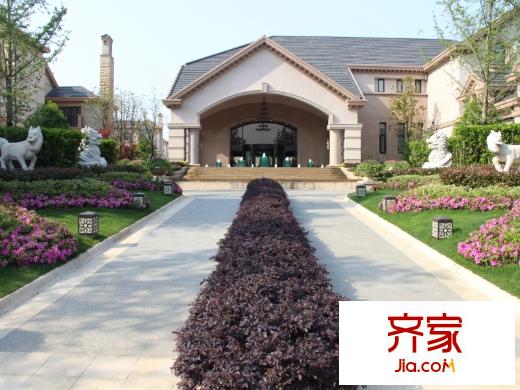 龍池山莊小區(qū)2013.5.2