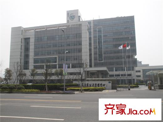 偉業(yè)金域華府向南約200米吳江公共衛(wèi)生中心