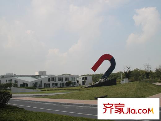 龍池山莊項(xiàng)目附近5.8公里科技城磁鐵石