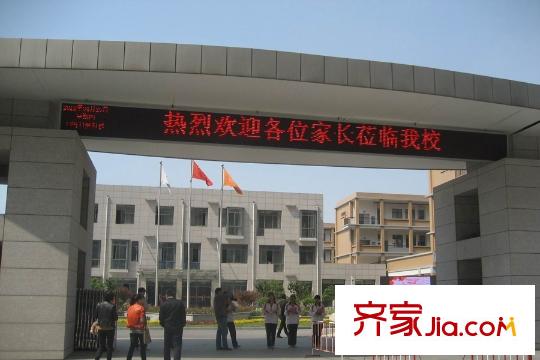 立新天鴻國際花園項目向北700米盛澤第二中學