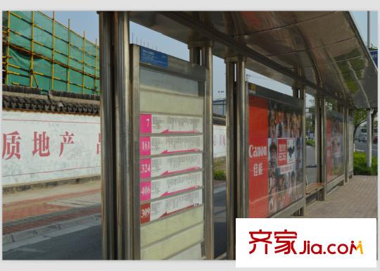 平江怡景附近300米站臺