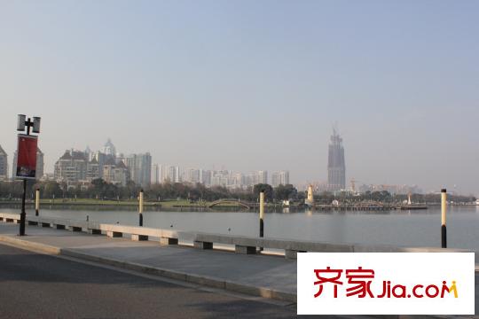 綠城蘇州桃花源北約900米李公堤
