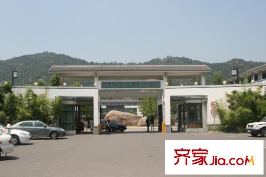 嵐山別墅項(xiàng)目東北邊1000米木瀆中學(xué)
