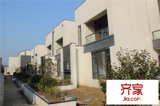 中節(jié)能生態(tài)島別墅聯(lián)排別墅8#實景2015.3.12