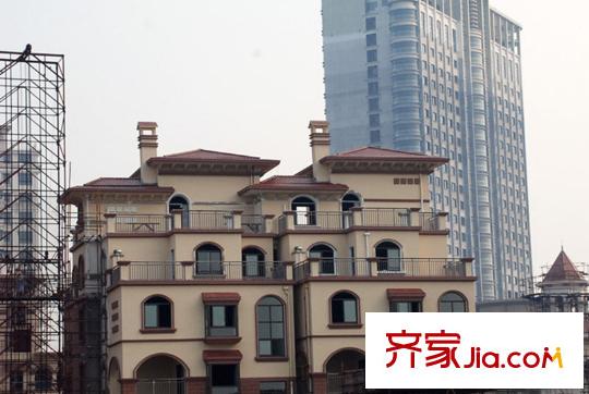 橡逸灣向東10米皇家領(lǐng)譽(yù)