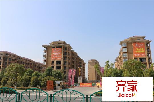 南悅豪庭小區(qū)實景2015.10.15