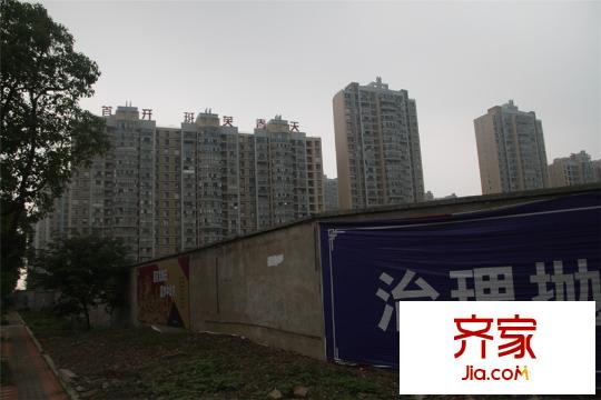 首開(kāi)班芙春天項(xiàng)目最新進(jìn)度20150729