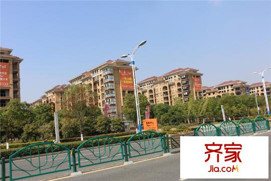 南悅豪庭小區(qū)實景2015.10.15