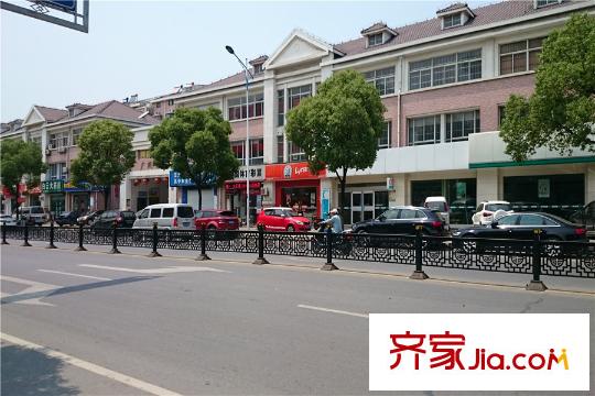 朗詩(shī)東吳綠郡項(xiàng)目北側(cè)100米處商鋪