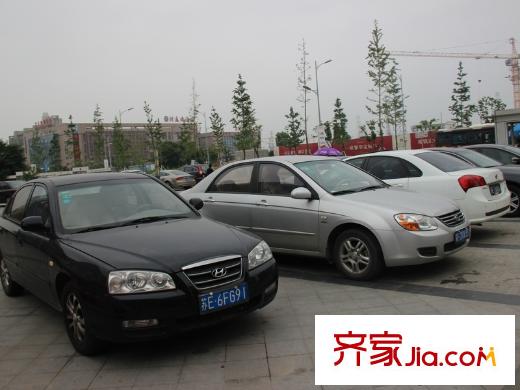 海亮香榭里項(xiàng)目北20米處香城花園商業(yè)街