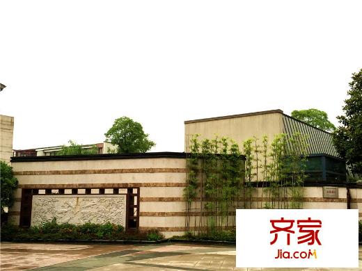 冠城大通瓏灣別墅區(qū)實(shí)景2015.5.29