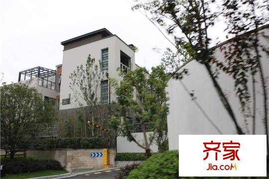 領秀冠南苑小區(qū)2015.9.15