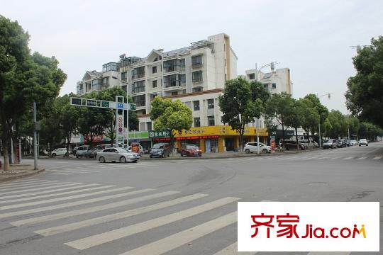 和昌熙溪里項(xiàng)目東側(cè)20米商店