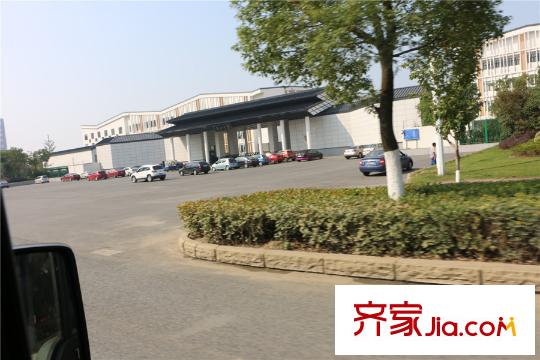 中房頤園項(xiàng)目西邊100米吳江中學(xué)