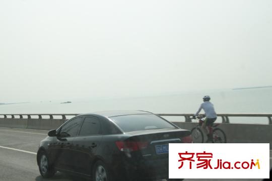 中房頤園西北1.5公里太湖風(fēng)景