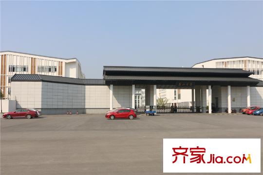 中房頤園項(xiàng)目西邊100米吳江中學(xué)