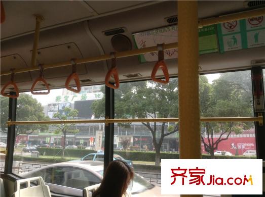 津西新天地項(xiàng)目附近900米的綠寶廣場