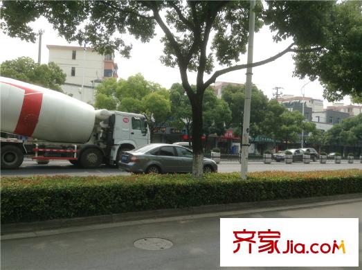 津西新天地項(xiàng)目附近600米的商業(yè)街