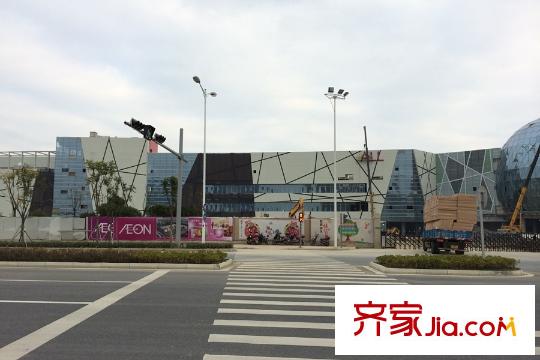 萬科玲瓏灣天萃項目東5公里處永旺夢樂城