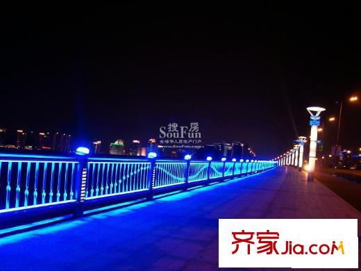 萬(wàn)科玲瓏灣天萃金雞湖大橋夜景